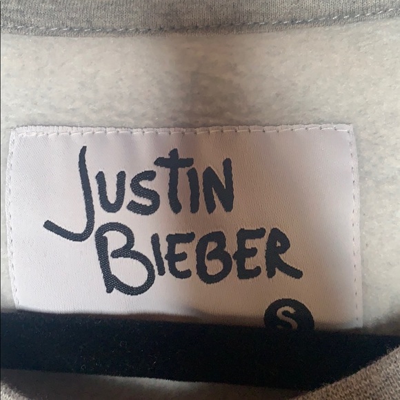 Justin Bieber Sweatshirt - Picture 2 of 5